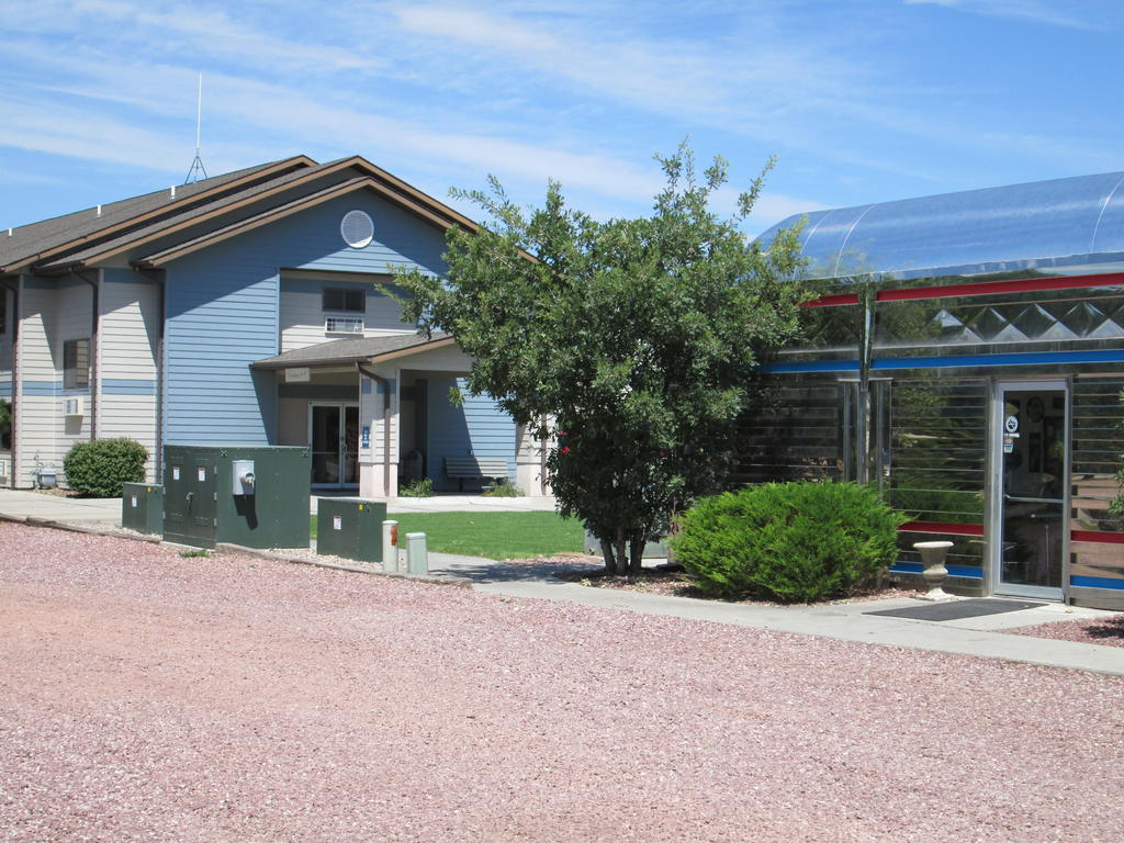 Travelodge By Wyndham Morrill Eksteriør bilde